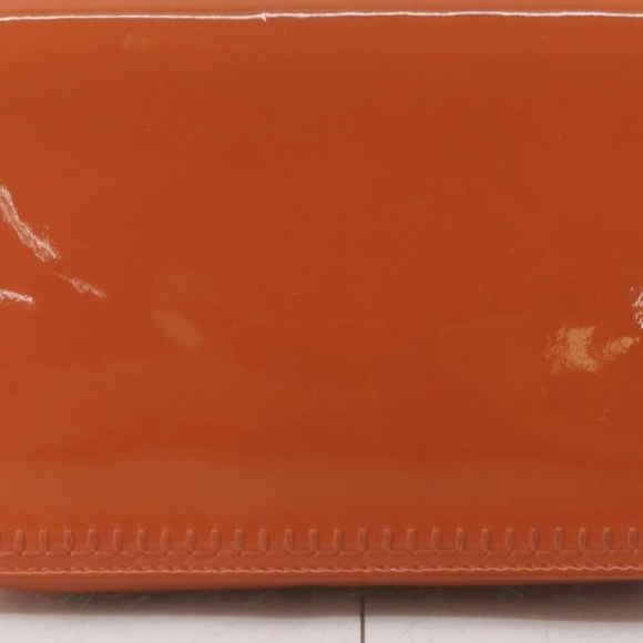 Authentic Chanel Matelasse Patent Leather Crossbody Bag..RARE - Picture 11 of 16